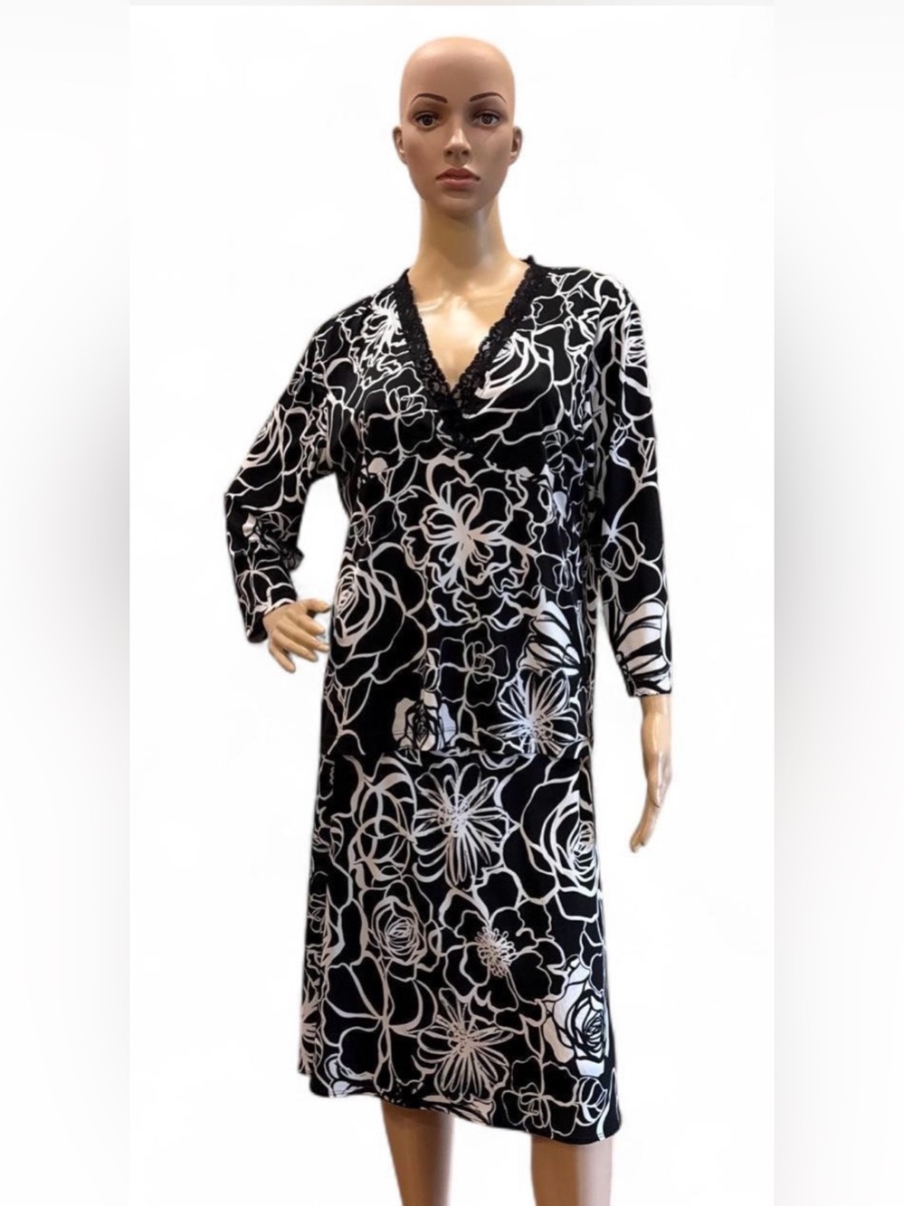 Chico's Black & White Floral Lace-Trim V-Neck Top & Skirt Set.